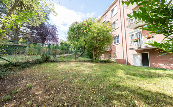 Apartment block
 for sale in Kraainem