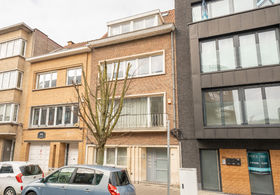 Appartementsgebouw te koop in Evere