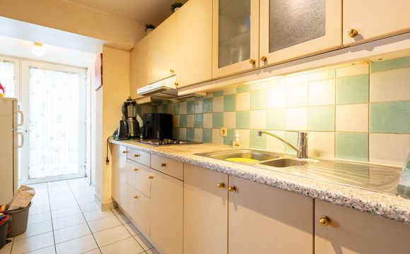 Appartementsgebouw te koop in Evere