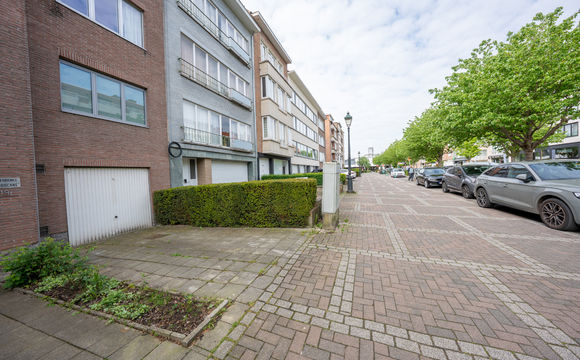 Closed garage for rent in Woluwe-Saint-Pierre