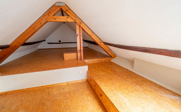 Flat in charming house for rent in Wezembeek-Oppem