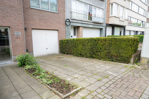 Garage (ferme) à louer a Woluwe-Saint-Pierre
