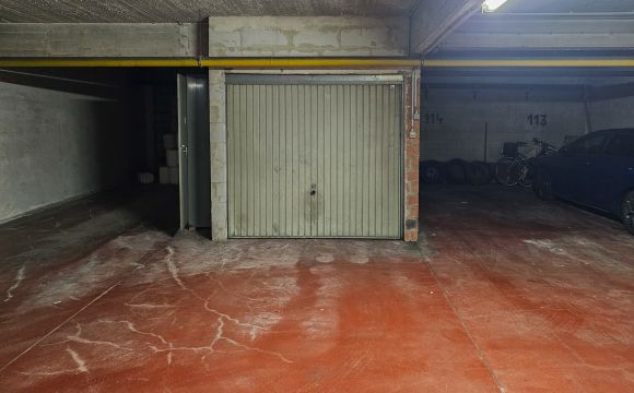 Garage (ferme) à vendre a Evere
