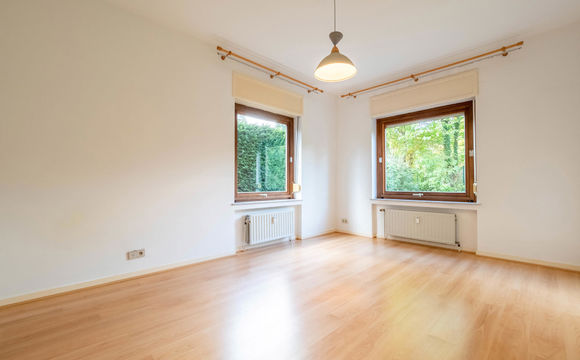 Gelijkvloerse verd. + tuin te huur in Sint-Pieters-Woluwe