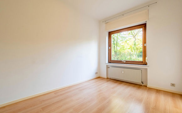 Gelijkvloerse verd. + tuin te huur in Sint-Pieters-Woluwe