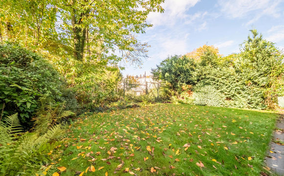 Gelijkvloerse verd. + tuin te huur in Sint-Pieters-Woluwe