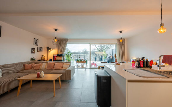 Gelijkvloerse verd. + tuin te koop in Kraainem