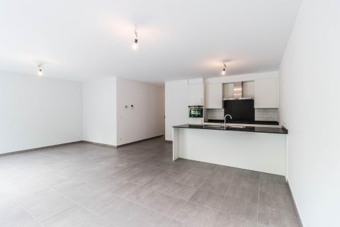 Ground floor for rent in Kraainem