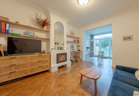 Ground floor for rent in Woluwe-Saint-Pierre