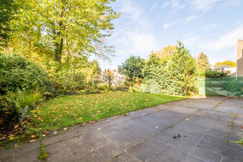 Ground floor with garden for rent in Woluwe-Saint-Pierre