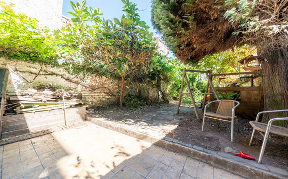 Ground floor with garden for sale in Ixelles
