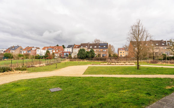 Ground floor with garden for sale in Kraainem