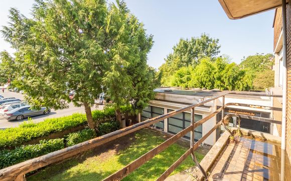 Immeuble mixte à vendre a Auderghem