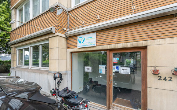 Immeuble mixte à vendre a Auderghem