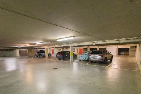 Inside parking for rent in Woluwe-Saint-Lambert