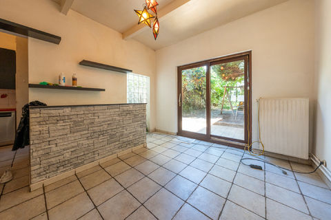 Rez-de-ch. avec jardin à vendre a Ixelles