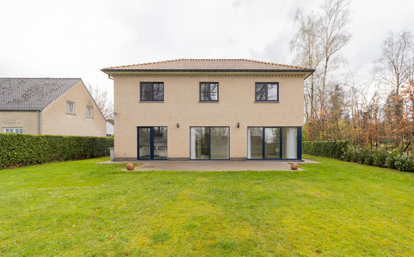 Villa for rent in Everberg