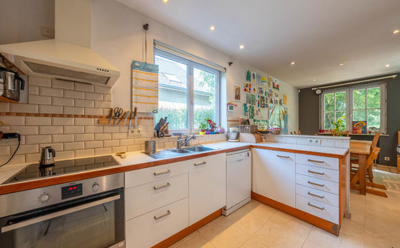Villa for rent in Kraainem