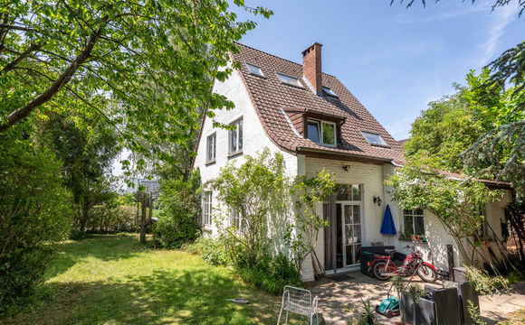 Villa for rent in Kraainem