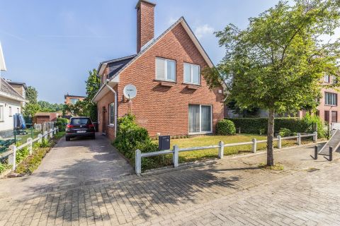 Villa for rent in Nossegem