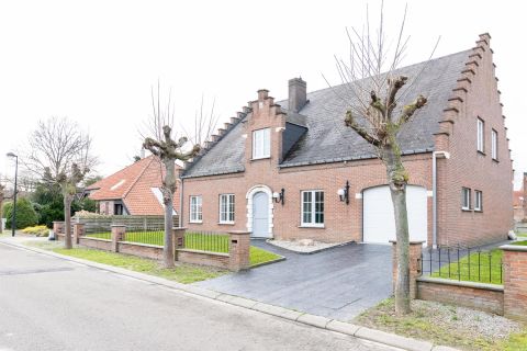Villa for rent in Nossegem