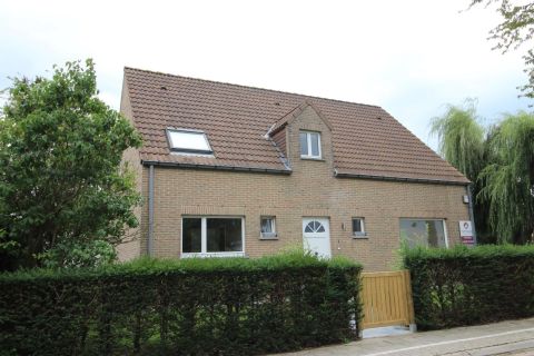 Villa for rent in Sterrebeek