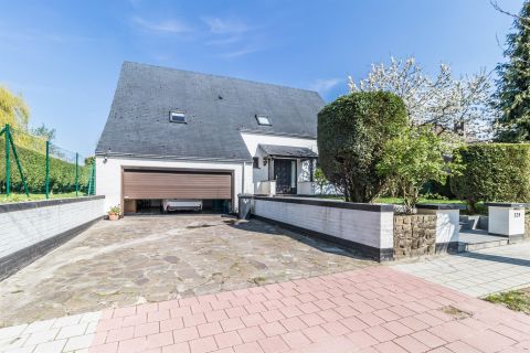 Villa for rent in Sterrebeek