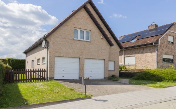 Villa for rent in Sterrebeek