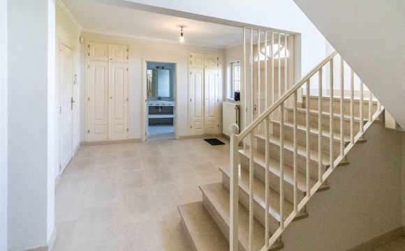 Villa for rent in Sterrebeek