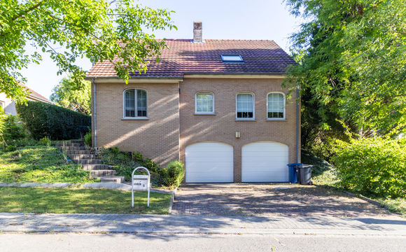 Villa for rent in Sterrebeek