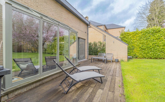 Villa for rent in Sterrebeek