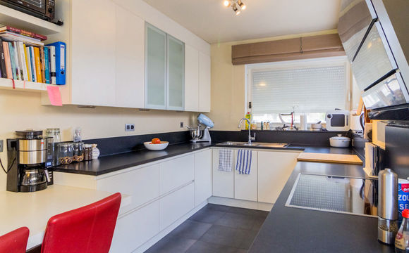 Villa for rent in Sterrebeek