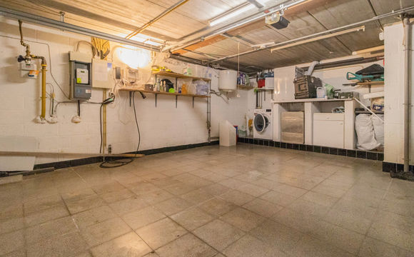 Villa for rent in Sterrebeek