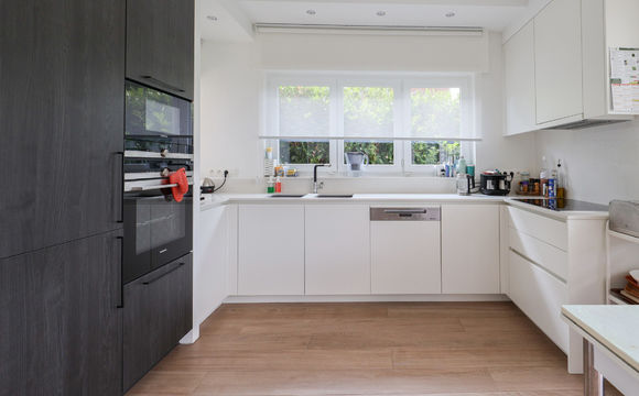 Villa for rent in Sterrebeek