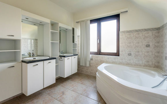 Villa for rent in Wezembeek-Oppem