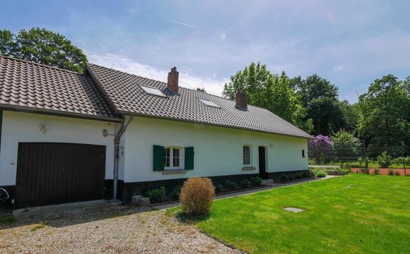 Villa for rent in Wezembeek-Oppem